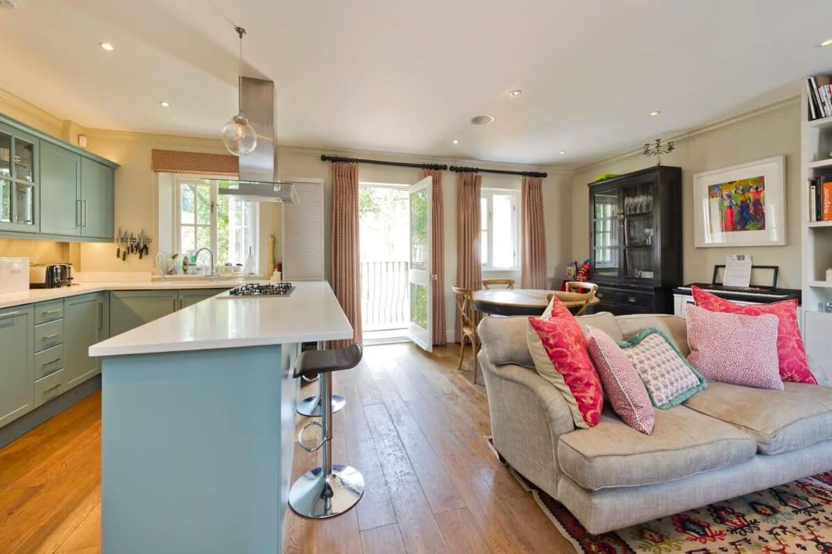 Delightful 3-bed Family Bayswater Ferienhaus London